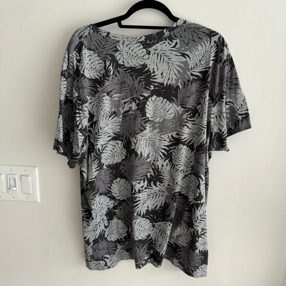 Vince Palm Leaf Short Sleeve Tee - Picture 3 of 4